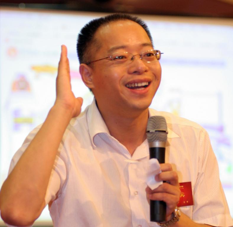 智光股份公司董事长、三圈股东理论创始人、消费者全员持股新时代发起人：沈拓 
